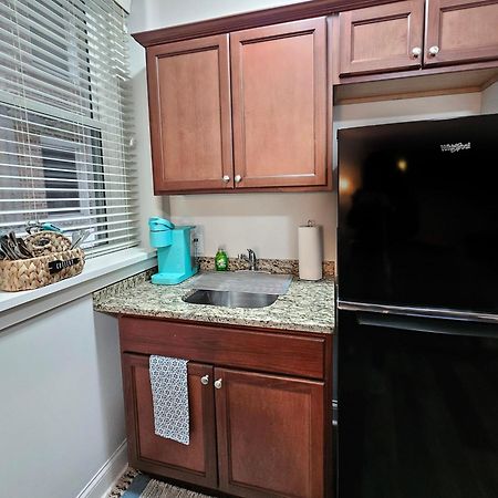 Cute + Cozy Studio At The Inman - 207 Champaign Bagian luar foto